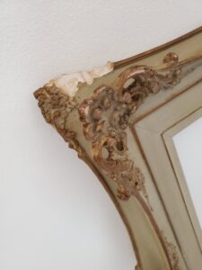 repair damaged picture frames